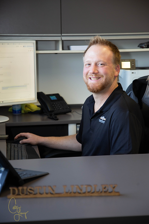 Dustin Lindley - Service Advisor